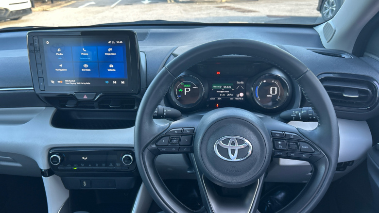 Toyota Yaris 1.5 Hybrid Excel 5dr CVT Hybrid Hatchback